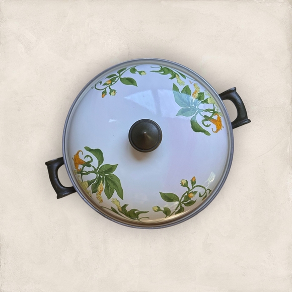 Vintage Asta Enamelware Dutch Oven - Germany - 2-Quart - Brass - Picture 7 of 8